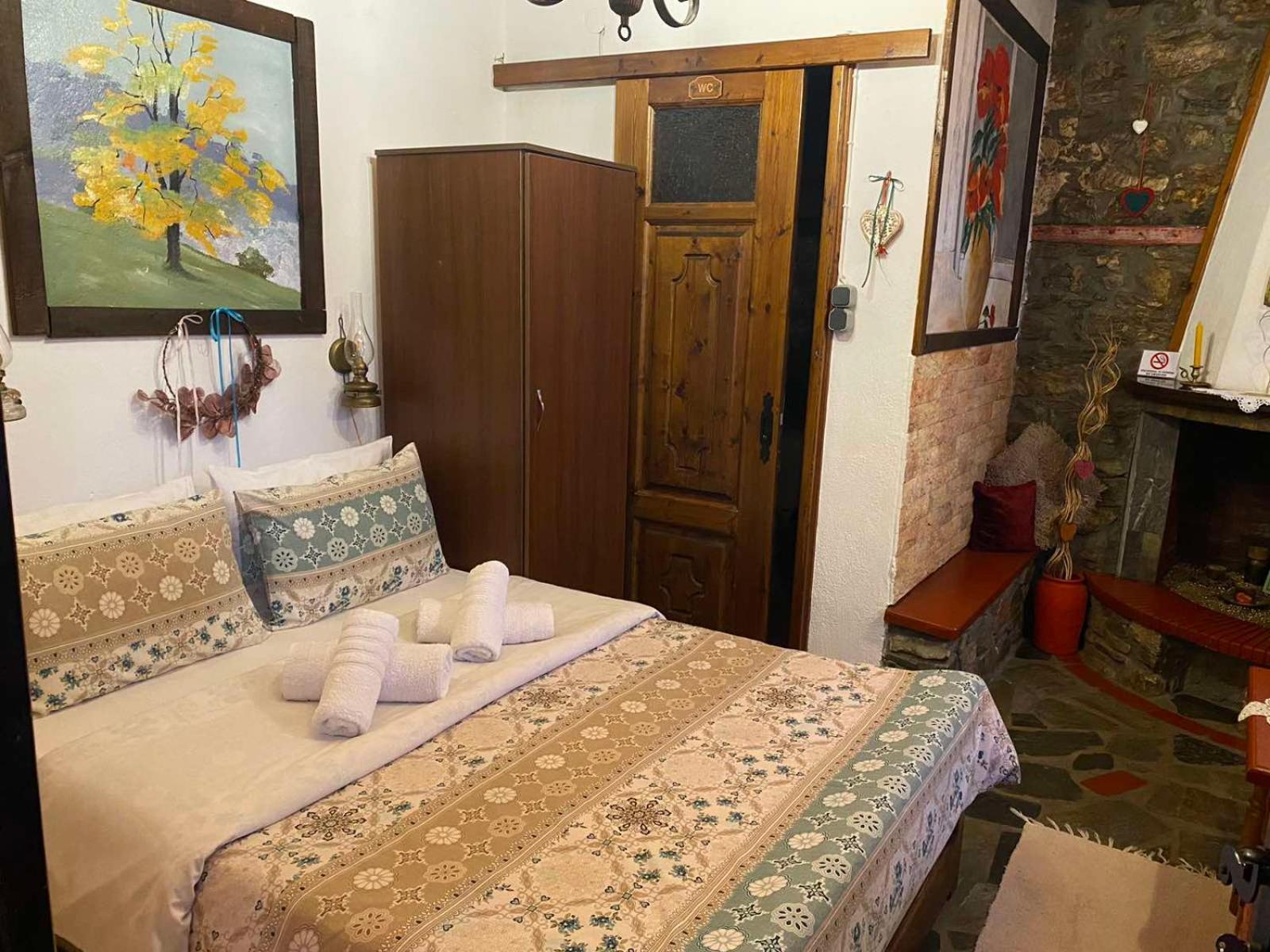 פליאוס פנטלימון Traditional Guesthouse Erato מראה חיצוני תמונה