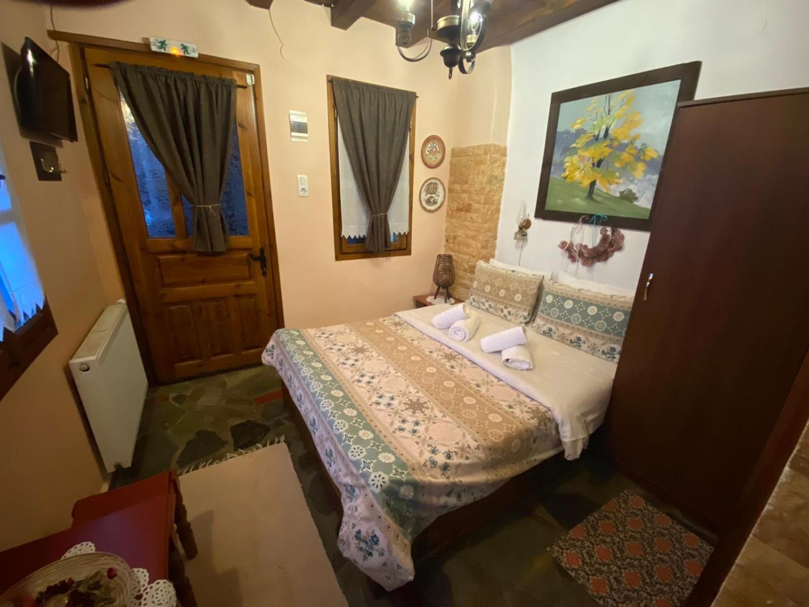 פליאוס פנטלימון Traditional Guesthouse Erato מראה חיצוני תמונה