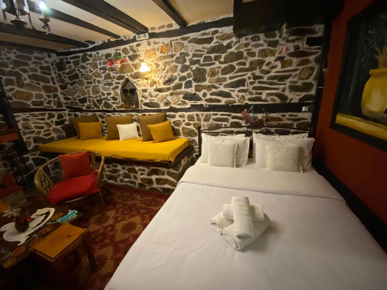 פליאוס פנטלימון Traditional Guesthouse Erato מראה חיצוני תמונה